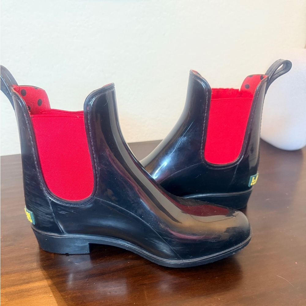 Ralph Lauren GUC Tally-Bo black rain boot. These have red side gussets size 5 - Picture 4 of 7